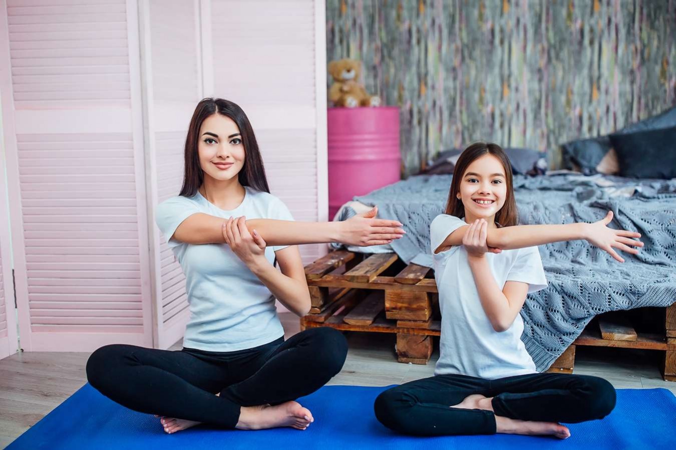  8 Manfaat Yoga untuk Remaja